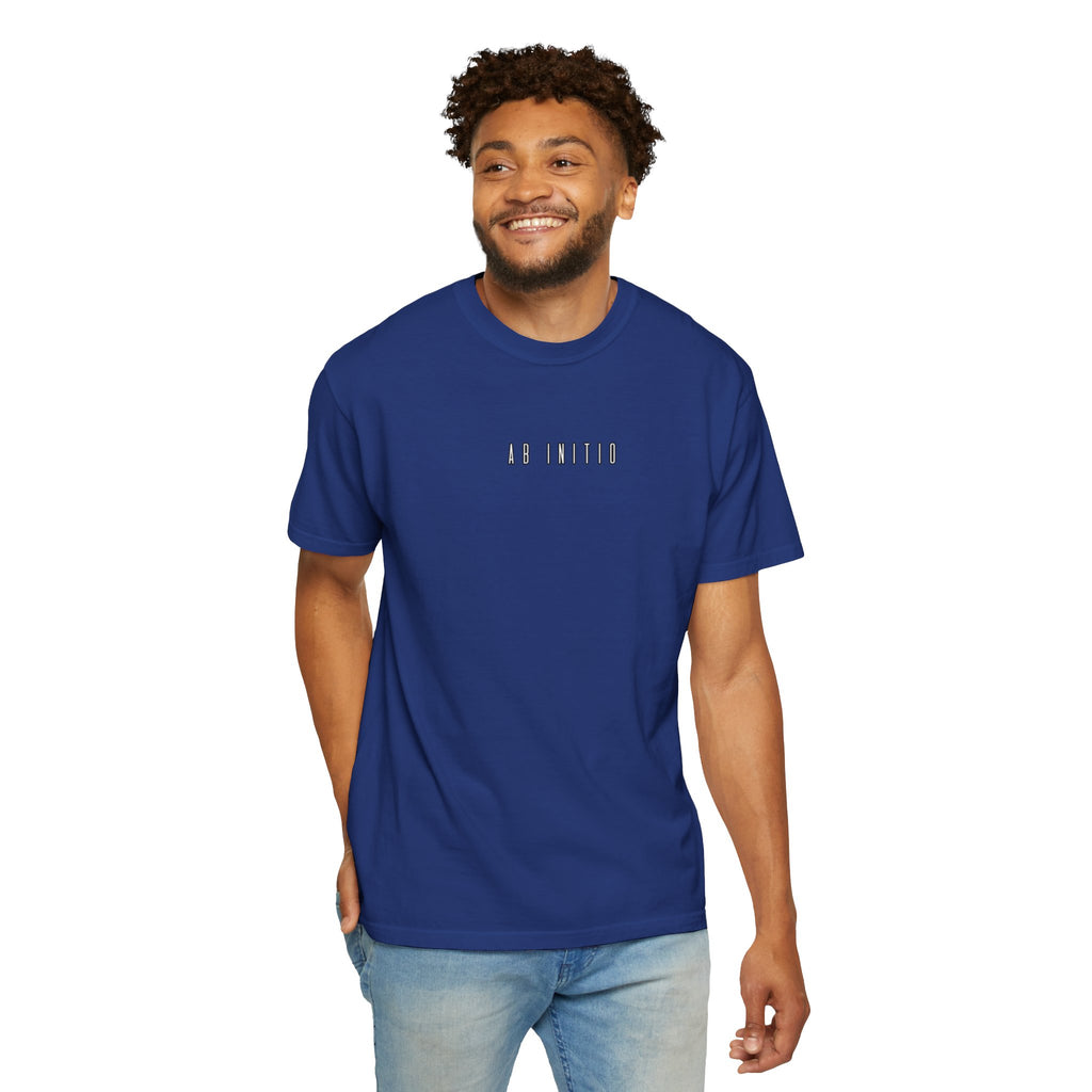 Men's "Ab initio deficit, ab initio vincit" -“From the beginning it fails, from the beginning it triumphs.” T-shirt