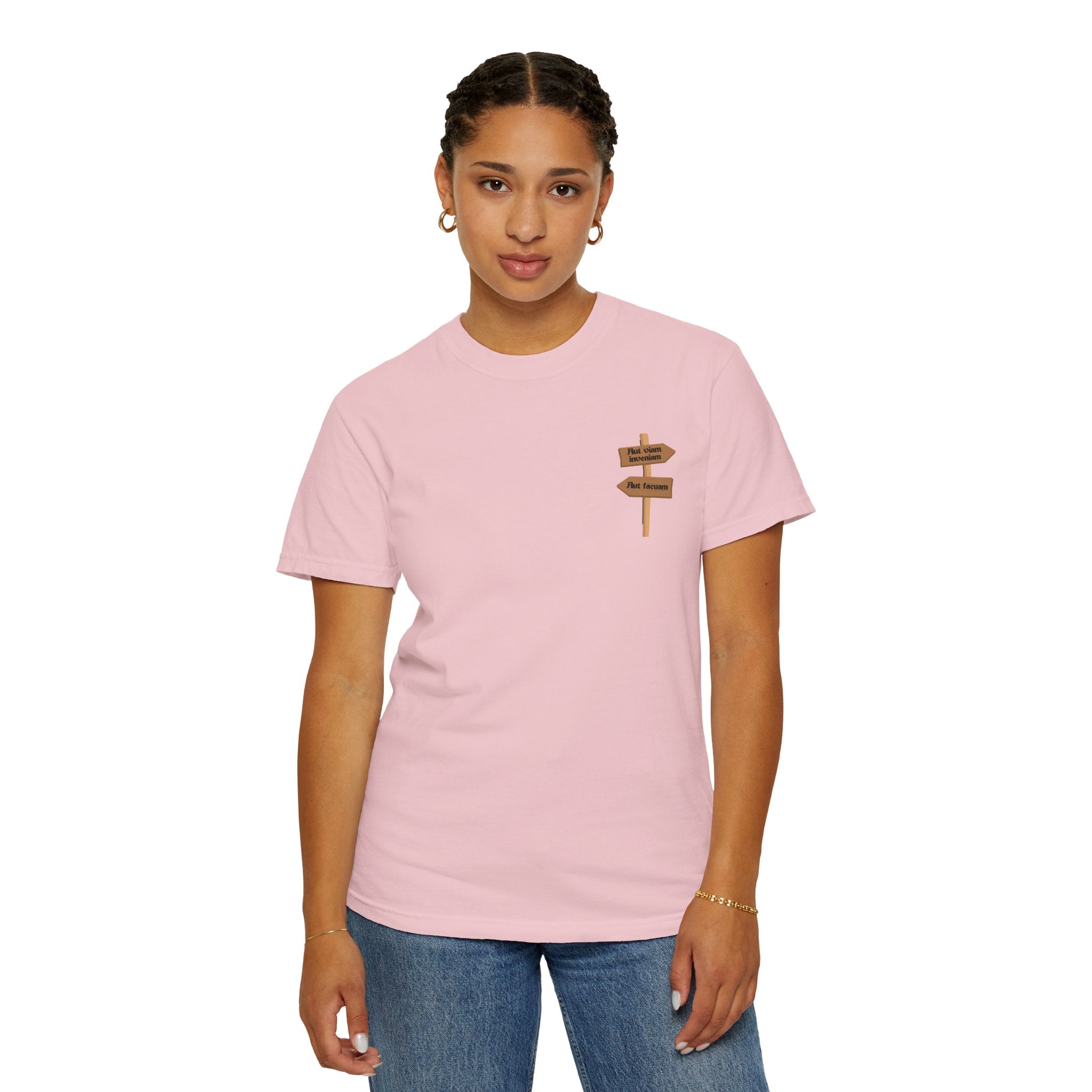 Women's "Aut viam inveniam aut facuam " - "Either I’ll find a way or I’ll make one " T-shirt