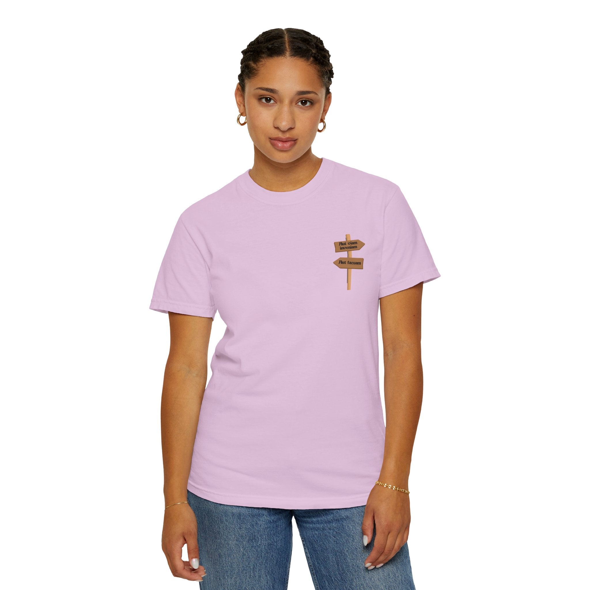 Women's "Aut viam inveniam aut facuam " - "Either I’ll find a way or I’ll make one " T-shirt