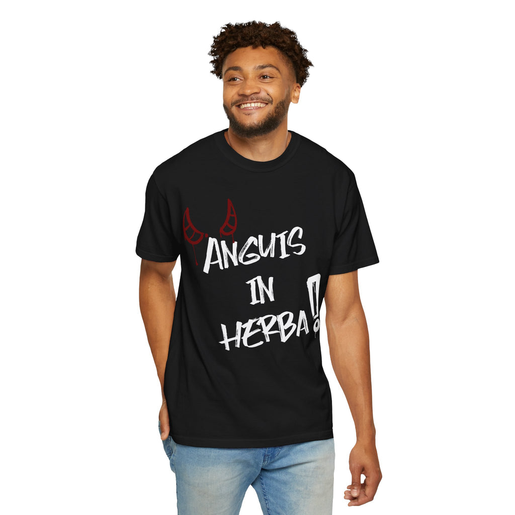 Men “Anguis in herba” – “A snake in the grass” (hidden danger) T-Shirt