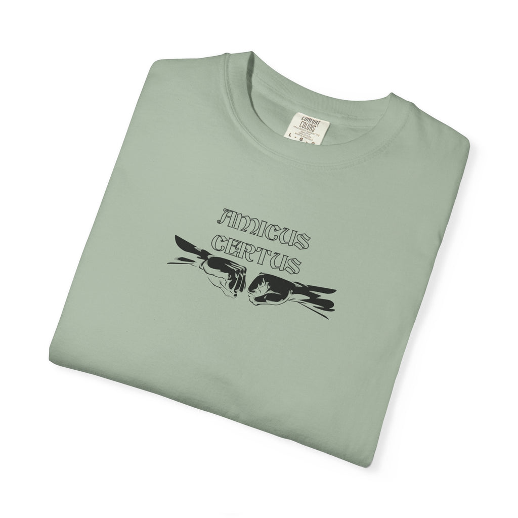 Men's "Amicus certus in re incerta cernitur - "A true friend is known in time of need"  T-Shirt