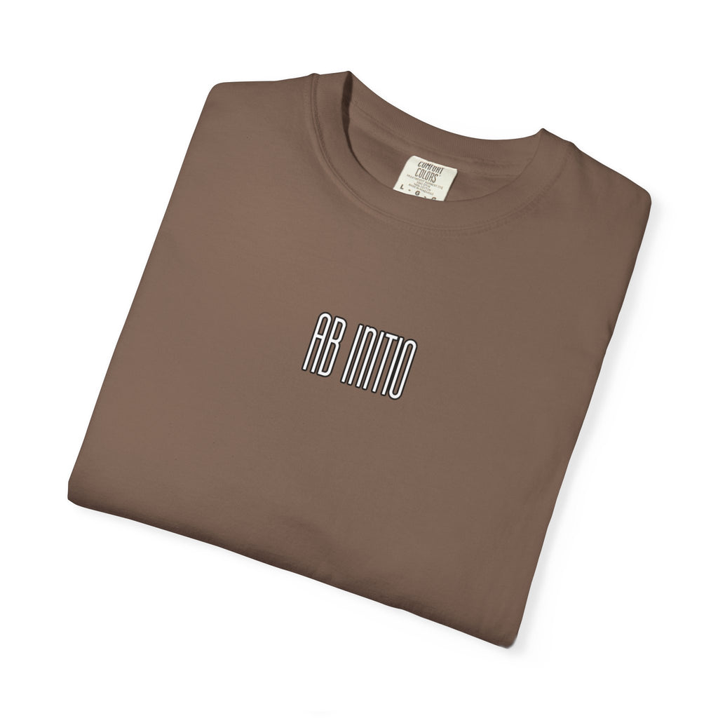 Men's "Ab initio deficit, ab initio vincit" -“From the beginning it fails, from the beginning it triumphs.”  T-shirt