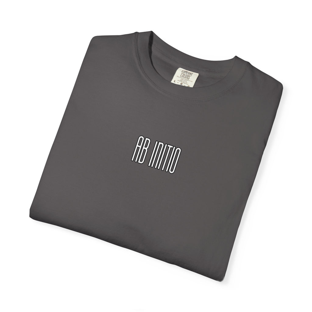 Men's "Ab initio deficit, ab initio vincit" -“From the beginning it fails, from the beginning it triumphs.”  T-shirt