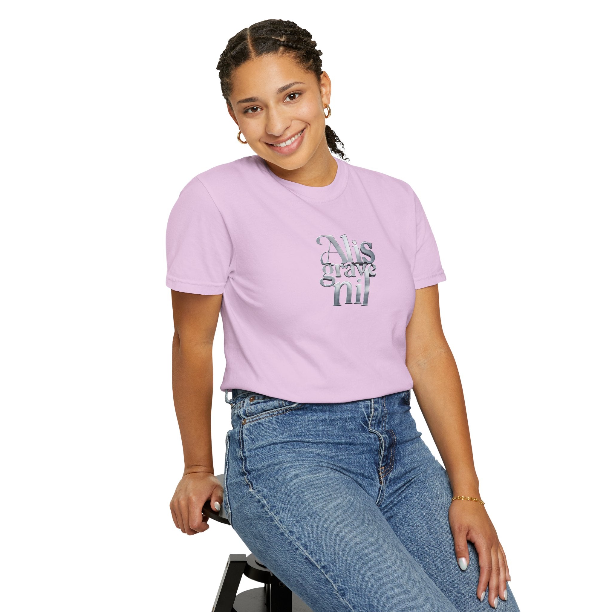 Women's "Alis grave nil" - "Nothing is heavy to those who have wings" T-Shirt